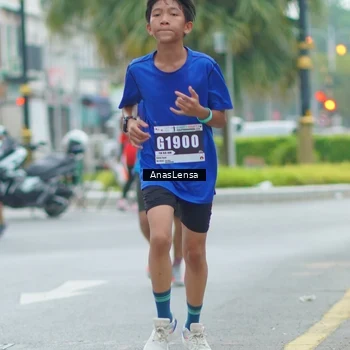 Runner Photo 8818472