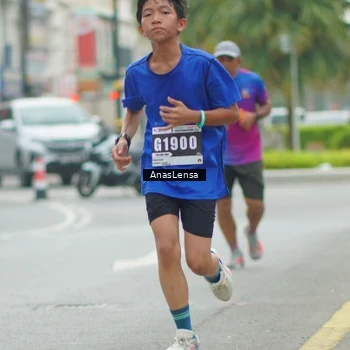 Runner Photo 8818475