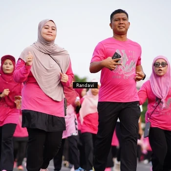 Runner Photo 8818509
