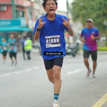 Runner Photo 8818541