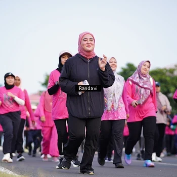 Runner Photo 8818554