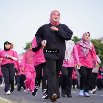Runner Photo 8818556