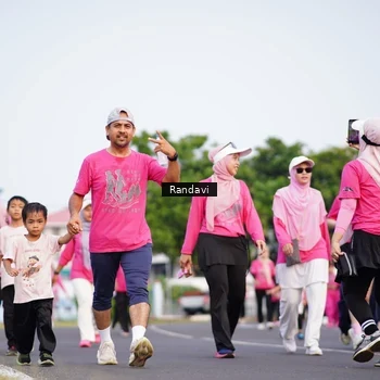 Runner Photo 8818645