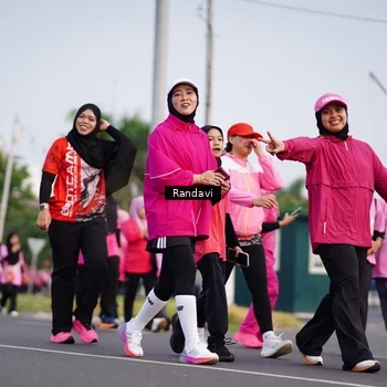 Runner Photo 8818676