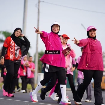 Runner Photo 8818679