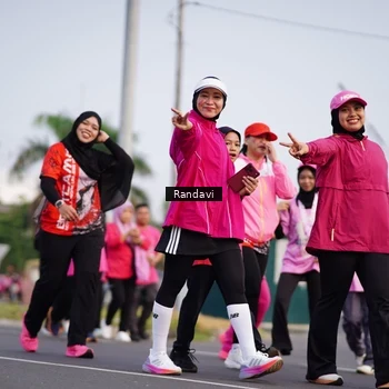 Runner Photo 8818684