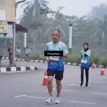 Runner Photo 8818689