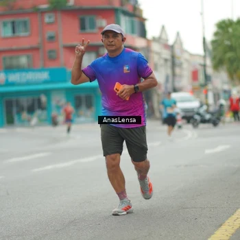 Runner Photo 8818691