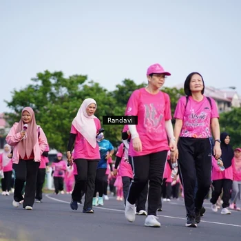 Runner Photo 8818753