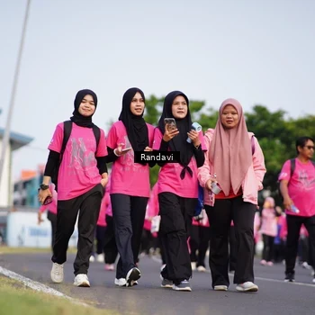 Runner Photo 8818759