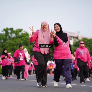 Runner Photo 8818773