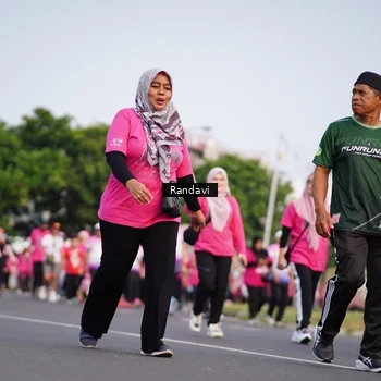 Runner Photo 8818817