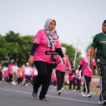 Runner Photo 8818820