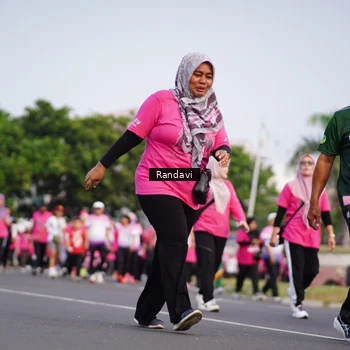 Runner Photo 8818821