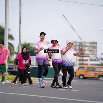 Runner Photo 8818831