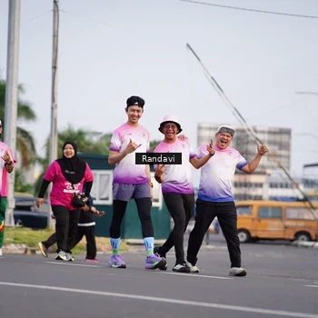 Runner Photo 8818838