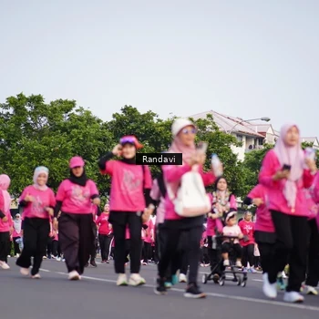 Runner Photo 8818839