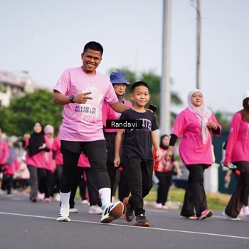 Runner Photo 8818882