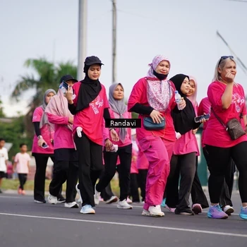 Runner Photo 8818893