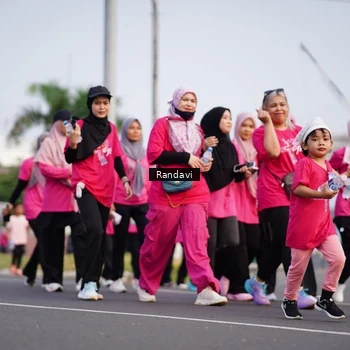 Runner Photo 8818899