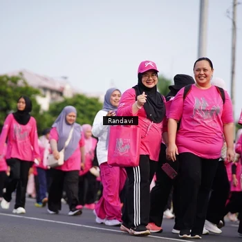 Runner Photo 8818920
