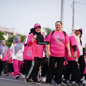 Runner Photo 8818924