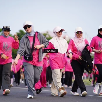 Runner Photo 8818941