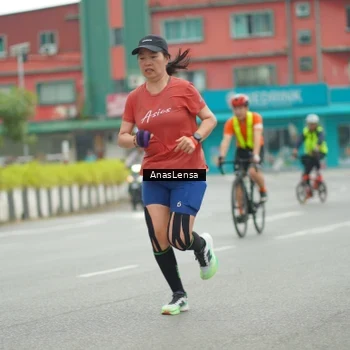 Runner Photo 8818947