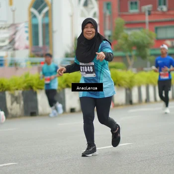 Runner Photo 8819046