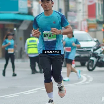 Runner Photo 8819099