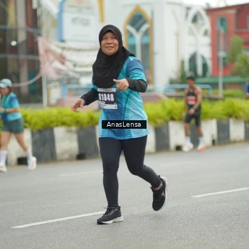 Runner Photo 8819104