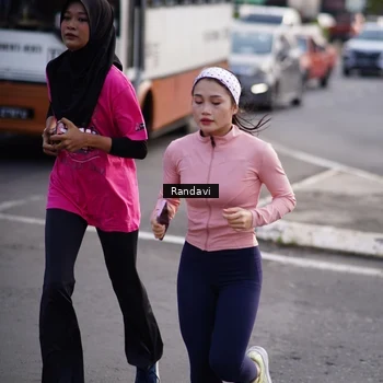 Runner Photo 8819158
