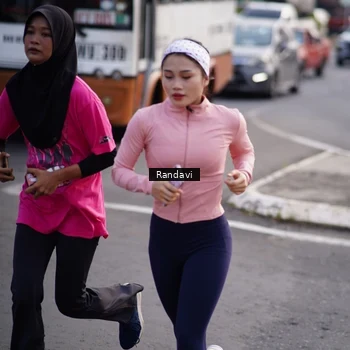 Runner Photo 8819159