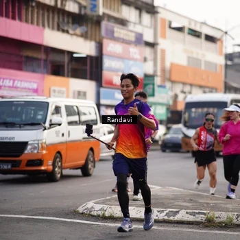 Runner Photo 8819174