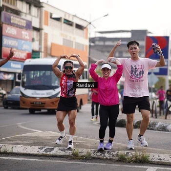 Runner Photo 8819183