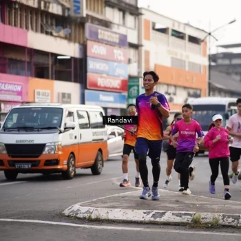 Runner Photo 8819185