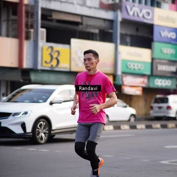 Runner Photo 8819206