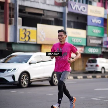 Runner Photo 8819207