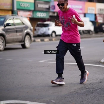 Runner Photo 8819221