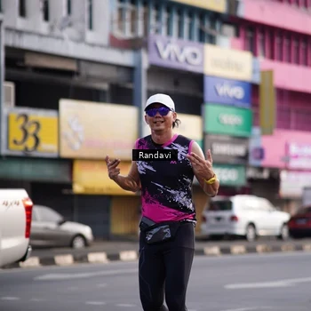 Runner Photo 8819266