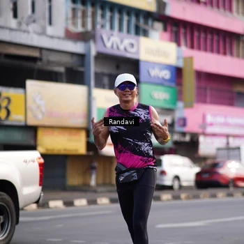 Runner Photo 8819267