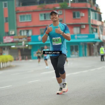 Runner Photo 8819270
