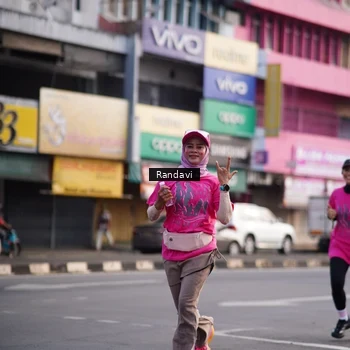 Runner Photo 8819274