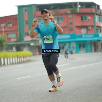 Runner Photo 8819283