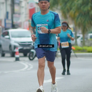 Runner Photo 8819285