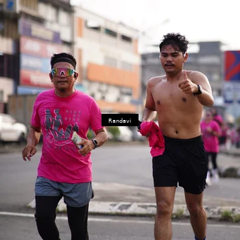 Runner Photo 8819332