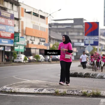 Runner Photo 8819342