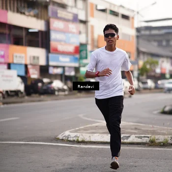 Runner Photo 8819348