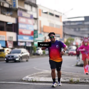 Runner Photo 8819401