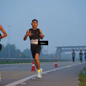 Runner Photo 8819422